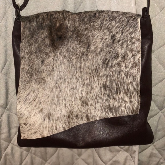 ili Handbags - ILI New York beautiful crossbody all leather ❤️❤️